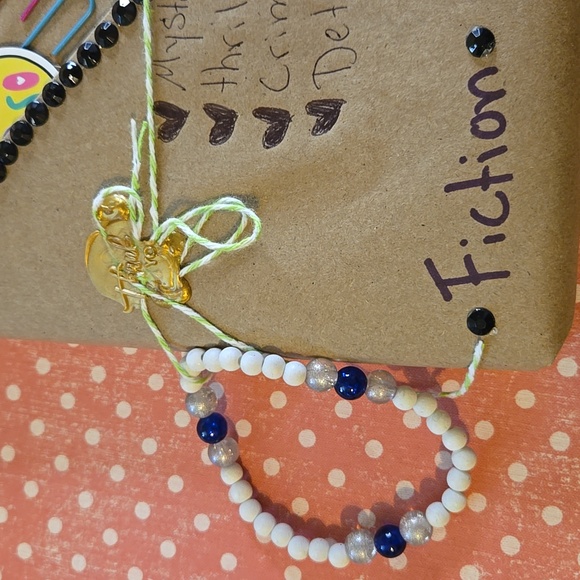 Blind date with a thrifted book leg31 - Picture 2 of 4